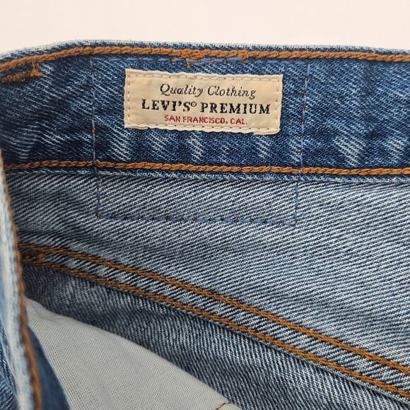 Levi's Blue Jean Short Shorts 501 Distressed 2/26‎ - Picture 6 of 11